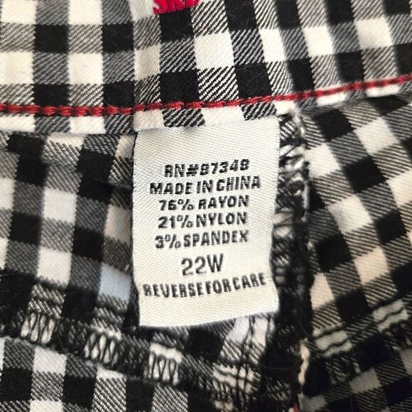 Sabrina Lauren Skinny - Picture 4 of 5